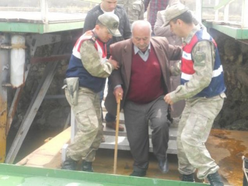 ŞEHİT YAKINLARI TEKNE TURUNDA BULUŞTU