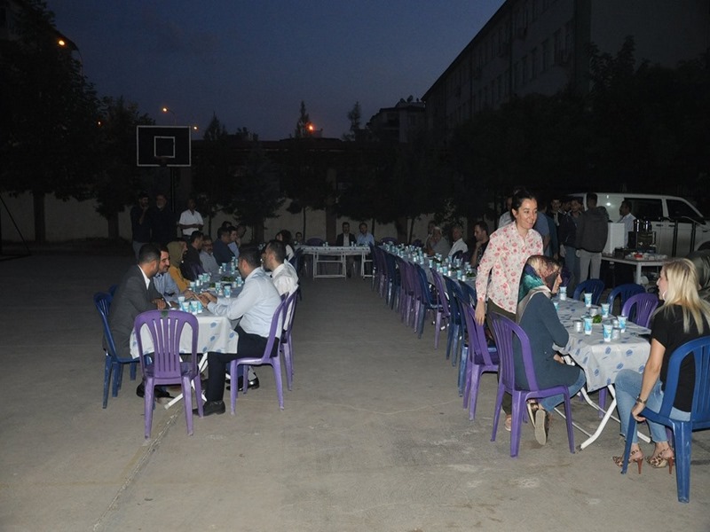 İŞYERİ TEMSİLCİLERİNE YEMEK