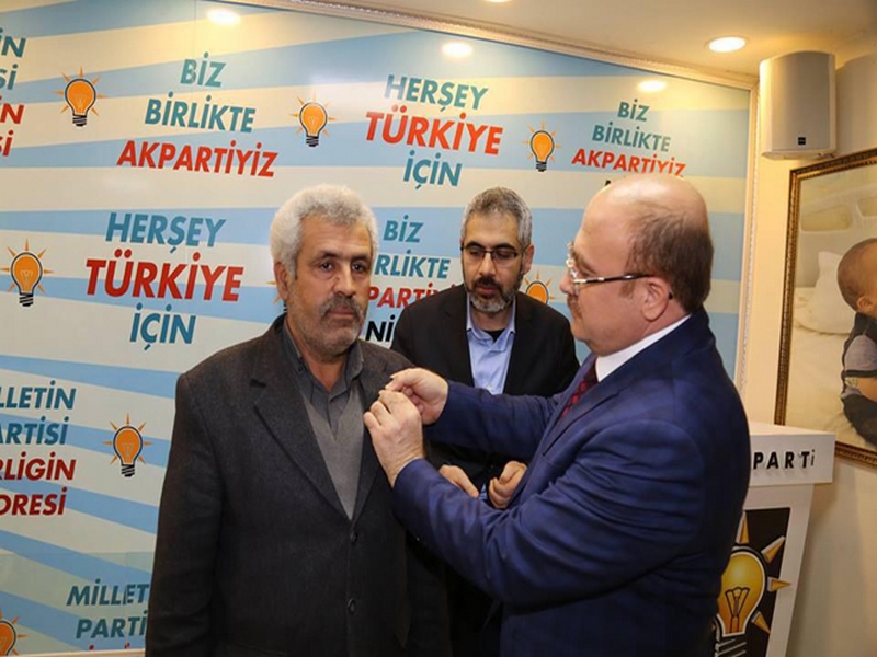 3 BÜYÜK AİLEDEN AK PARTİ YE KATILIM