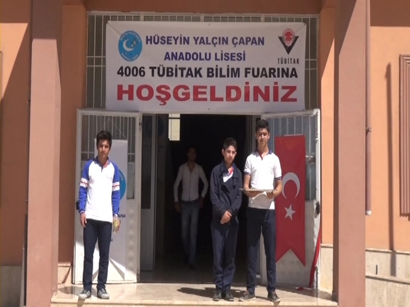 ÖĞRENCİLERİN 4006 TUBİTAK BİLİM FUARI SERGİSİ