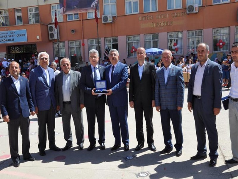 BILGI YARIŞMASININ ÖDÜL TÖRENİ YAPILDI