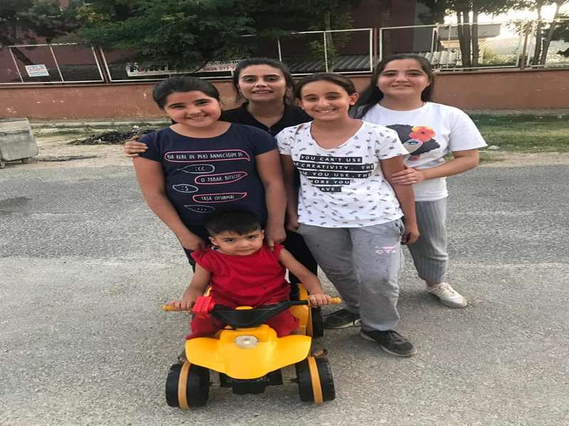Gönüllerin Muhtarı Gönüllere Giriyor