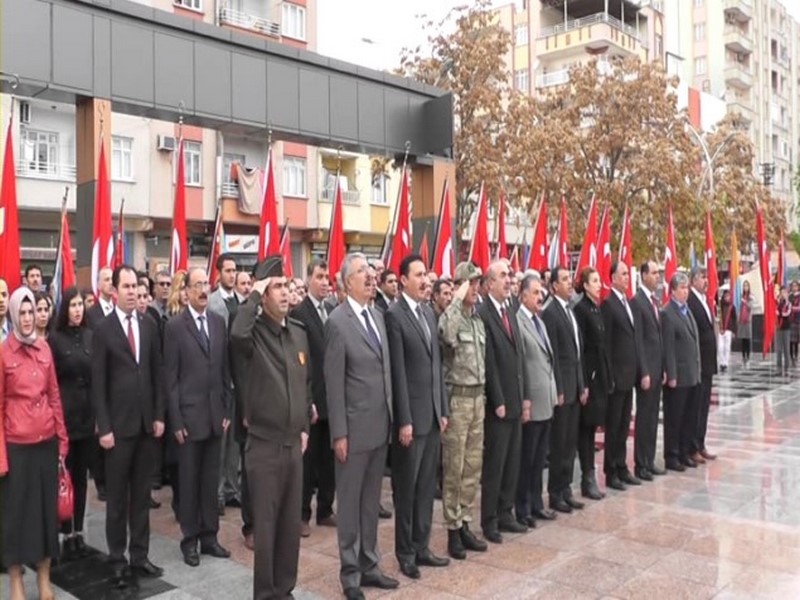 ÖĞRETMENLER GÜNÜ COŞKUYLA KUTLANDI