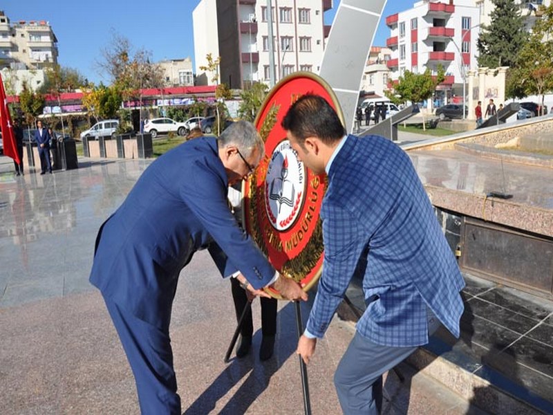 24 KASIM ÖĞRETMENLER GÜNÜ TÖRENLERLE KUTLANDI