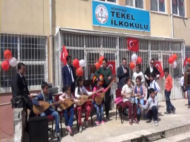 23 NİSAN TEKEL İLKOKULUNDA COŞKUYLA KUTLANDI