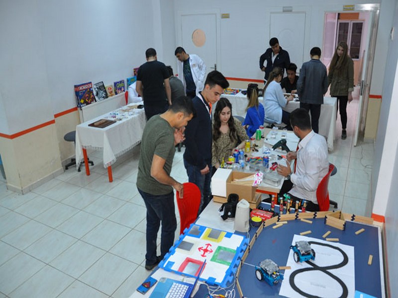 ARTI KOLEJİNDE BAHAR ŞENLİĞİ