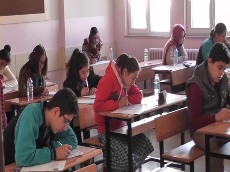 NİZİPTE TEOG SORUNSUZ GERÇEKLEŞTİ