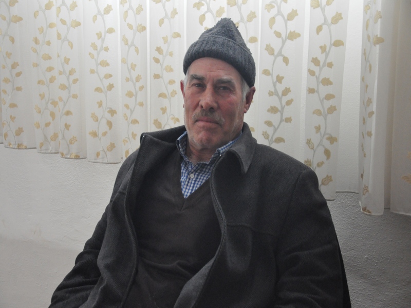 EMEKLİ MAAŞINI MEHMETÇİK VAKFI NA BAĞIŞLADI