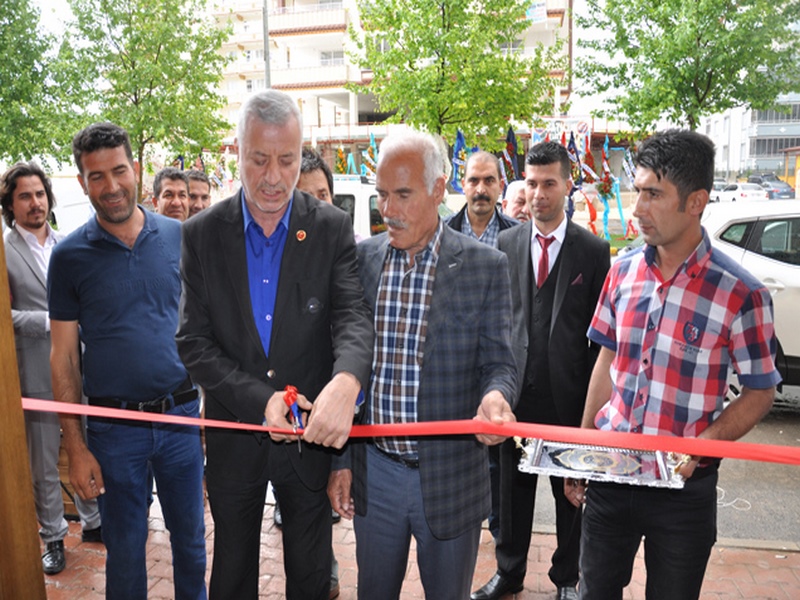 BİR DEMET DEM CAFE VE RESTAURANT AÇILDI