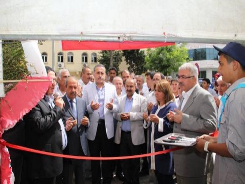 MİLLETVEKİLİ ADAYI KAVRAK VE BAŞKAN AKDOĞAN KERMES AÇTI