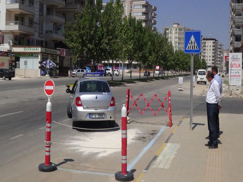 SÜRÜCÜ ADAYLARININ ZORLU SINAVI