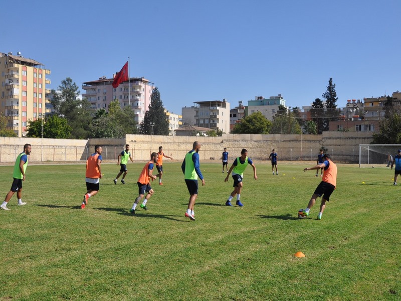 Nizip Sporun Siverek Belediye Spor hazırlığı sürüyor