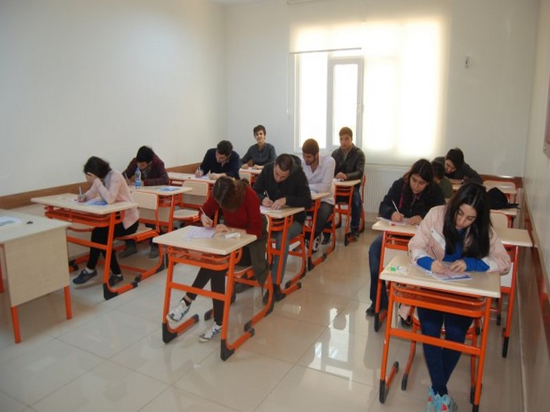 ARTI KOLEJİNDE SINAV HEYECANI