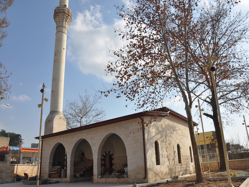 TAHTANİ LEYLEK CAMİİ NDE RESTORE ÇALIŞMALARI BİTMEK ÜZERE 