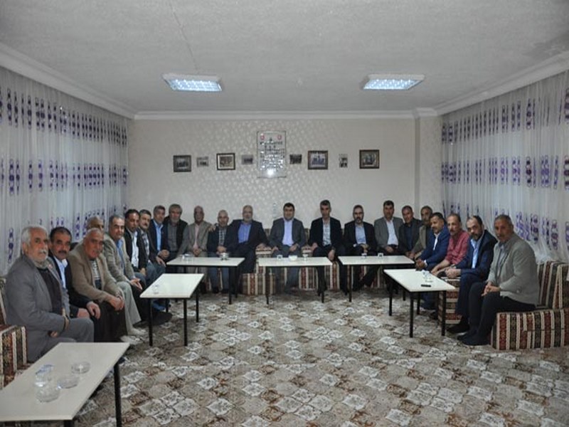 ŞAHİN VE AKDOĞAN MUHTARLARLA BULUŞTU