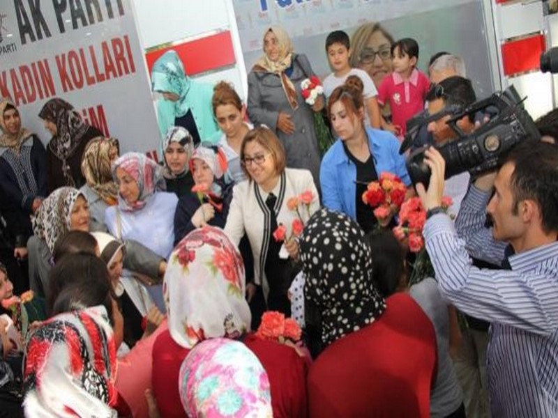 FATMA ŞAHİNDEN NİZİPE ZİYARET