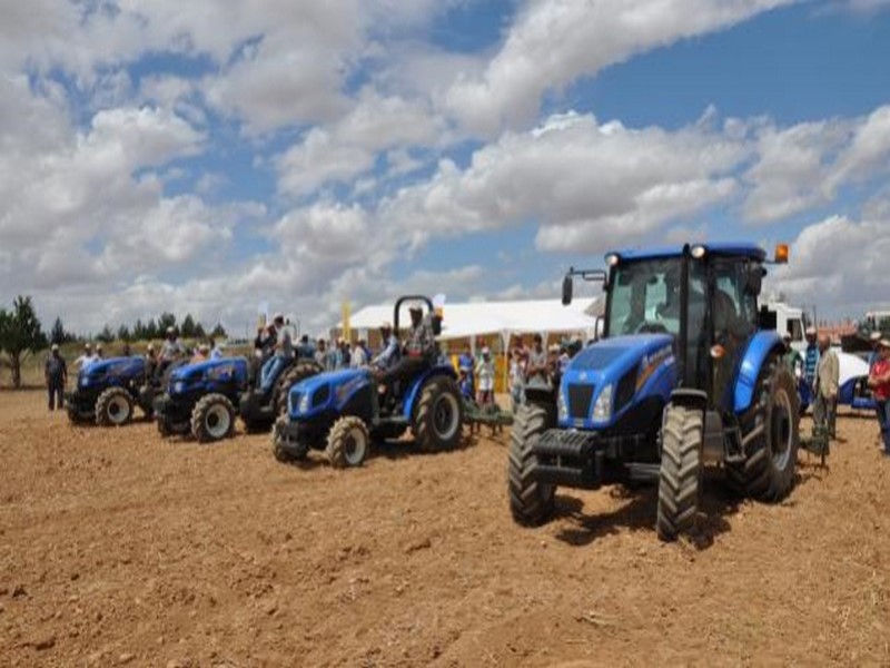 GELENEKSEL NEW HOLLAND TARLA GÜNLERİ BAŞLADI