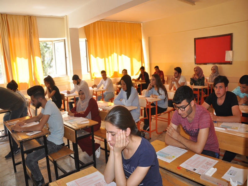 NİZİP TE YKS NIN İLK TURU YAPILDI