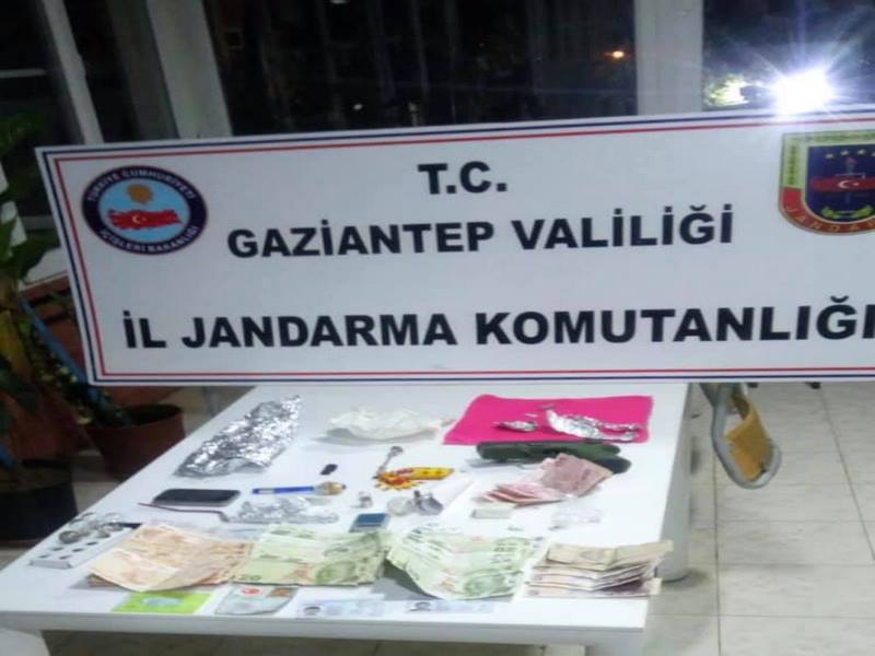 Uyuşturu Ticaretine 2 Tutuklama